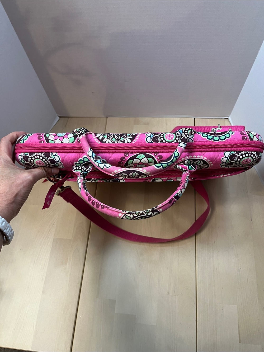 Vera Bradley Pink Cupcake Hard Shell Laptop Travel Bag Quilted Cotton w/ Strap - Picture 7 of 16